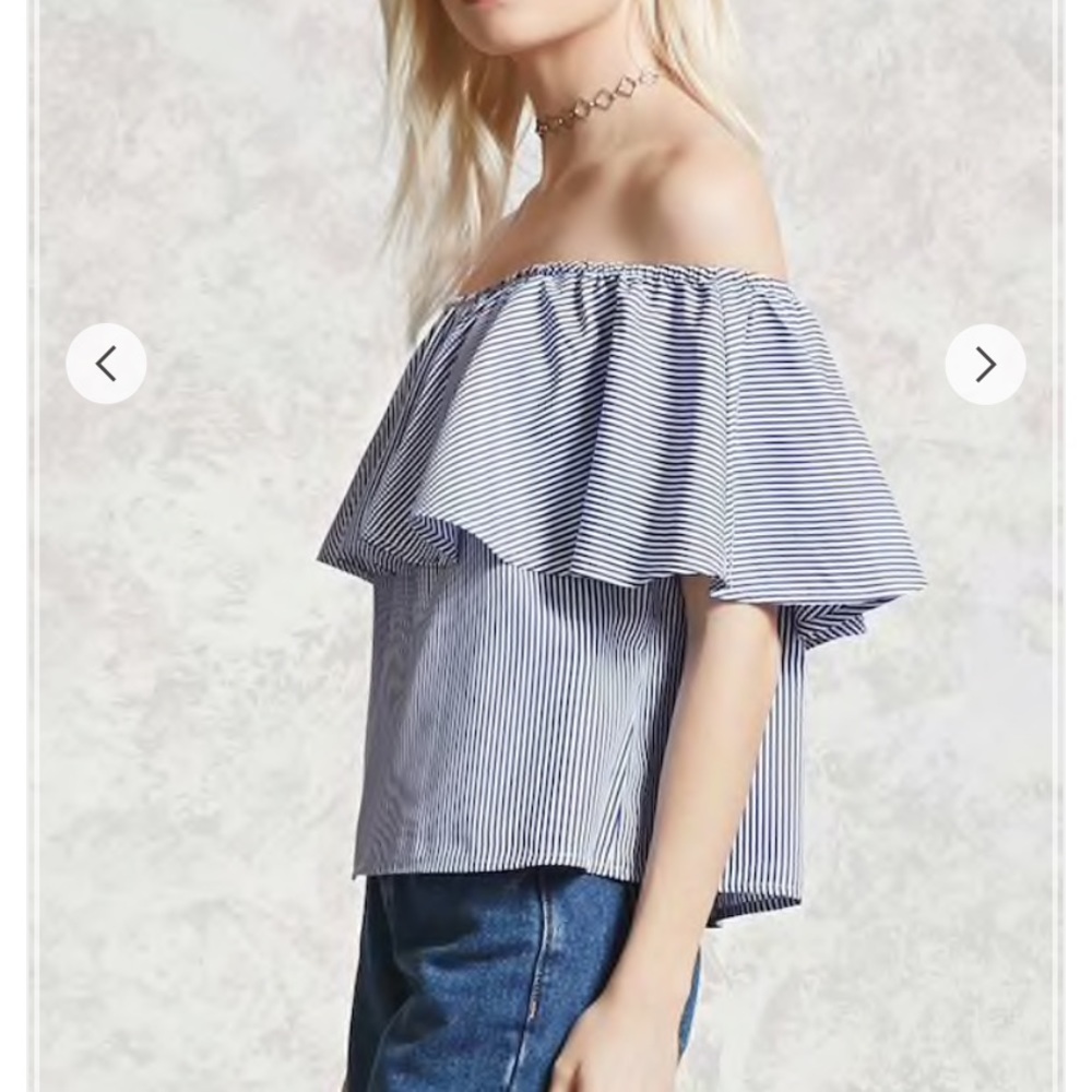 FINAL SALE!!BLUE/WHITE STRIPED OFF-SHOULDER TOP💕